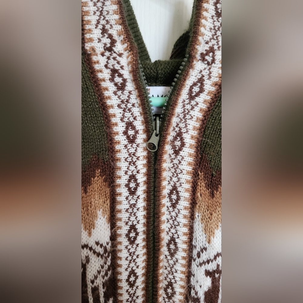Amorinka Alpaca Wool Hooded Zip-Up Sweater - XL, Made in Peru - Picture 4 of 11